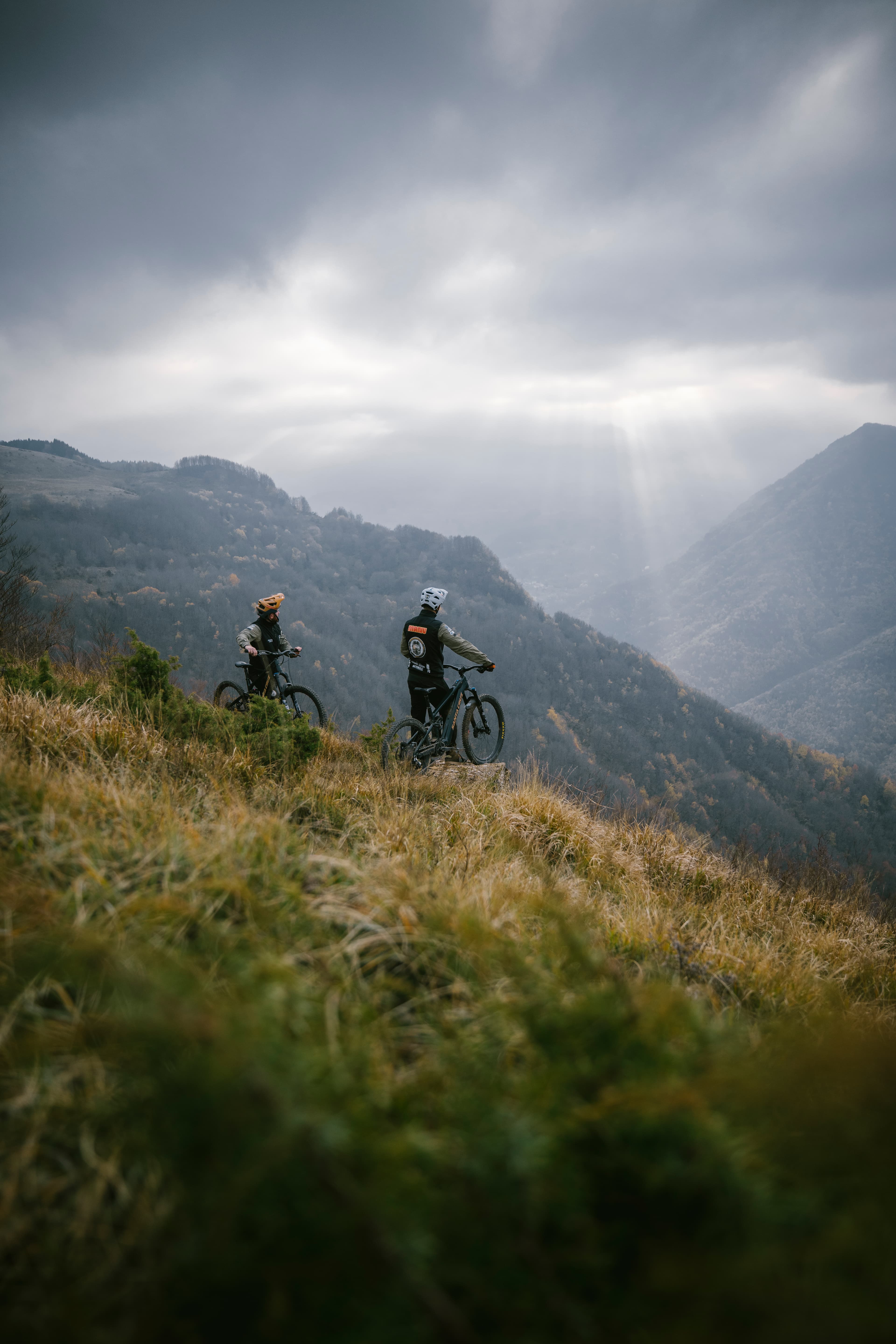 Evento al tramonto sulla cresta del Cimone